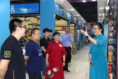 广东鼎杰翡翠董事长任杰武先生莅临太和集团旗下商城考察，聚焦百货日化领域合作前景